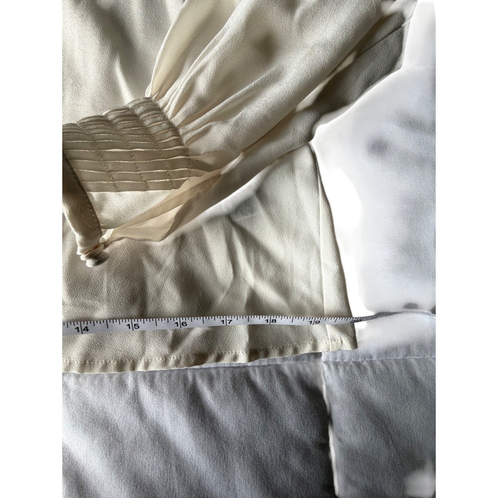 Cream Pleated V-Neck Blouse Smocked Cuff White Top Size 2 - Picture 2 of 10